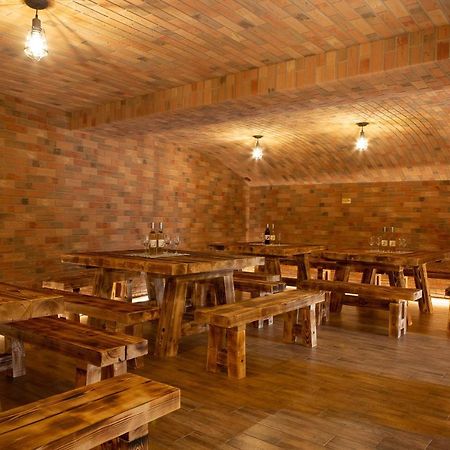 Penzion Sarlota & Vinarstvi Vitek Josef Mutěnice Extérieur photo