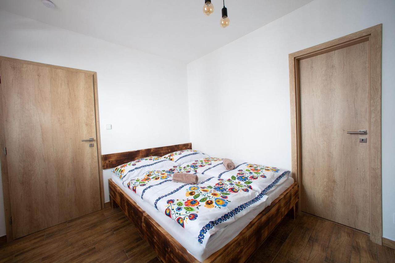 Penzion Sarlota & Vinarstvi Vitek Josef Mutěnice Extérieur photo