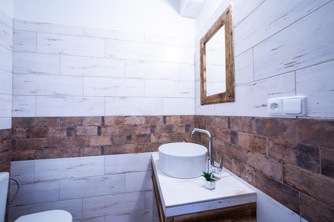 Penzion Sarlota & Vinarstvi Vitek Josef Mutěnice Extérieur photo